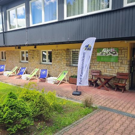 Pod Kamiennikiem Hotel Trzemesnia Luaran gambar