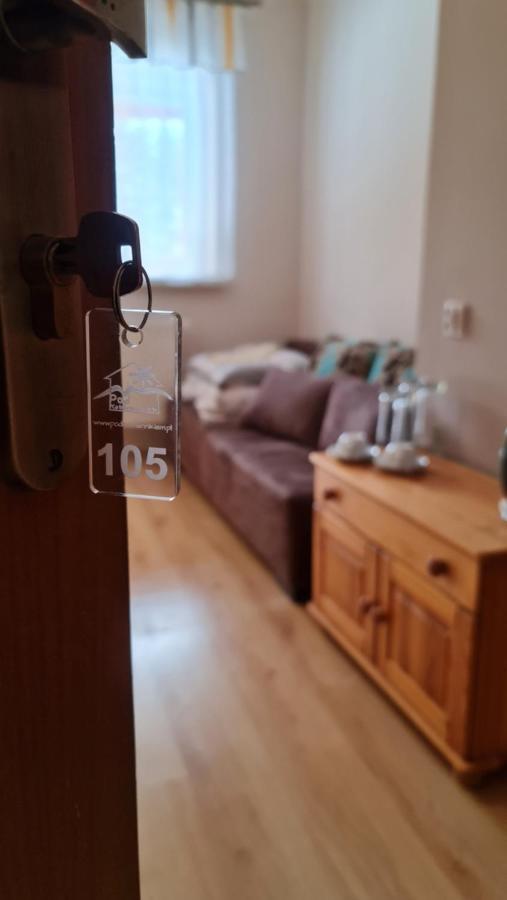 Pod Kamiennikiem Hotel Trzemesnia Luaran gambar