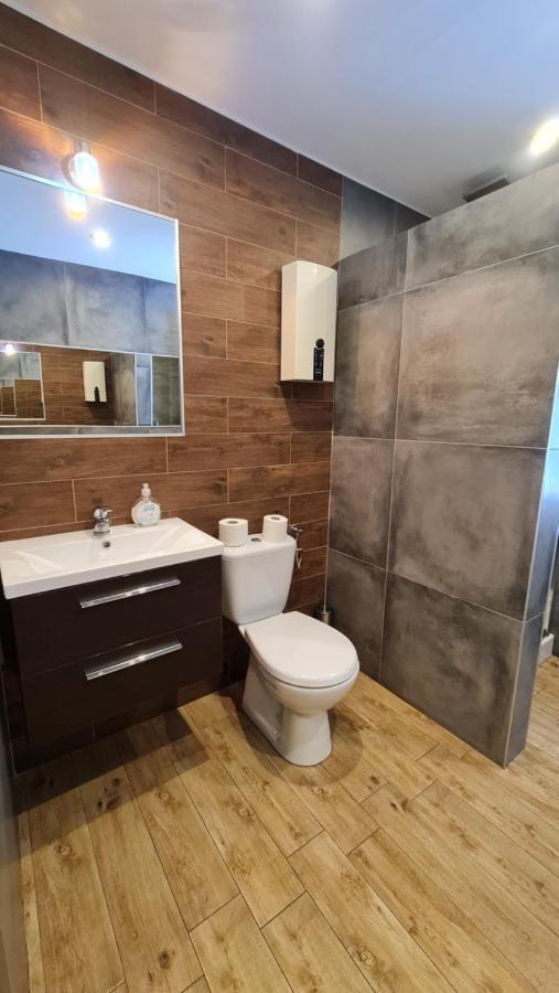 Pod Kamiennikiem Hotel Trzemesnia Luaran gambar