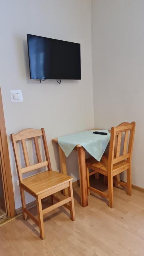Pod Kamiennikiem Hotel Trzemesnia Luaran gambar