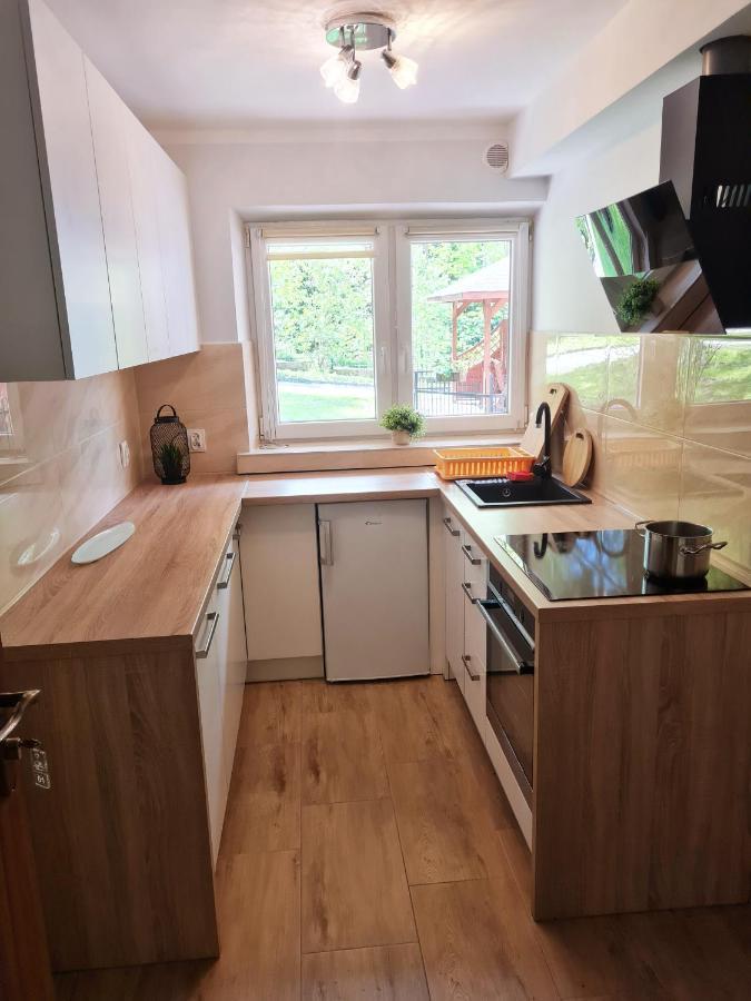 Pod Kamiennikiem Hotel Trzemesnia Luaran gambar