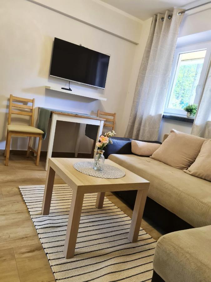 Pod Kamiennikiem Hotel Trzemesnia Luaran gambar