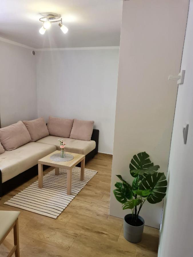 Pod Kamiennikiem Hotel Trzemesnia Luaran gambar