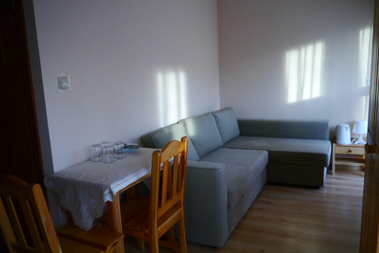 Pod Kamiennikiem Hotel Trzemesnia Luaran gambar