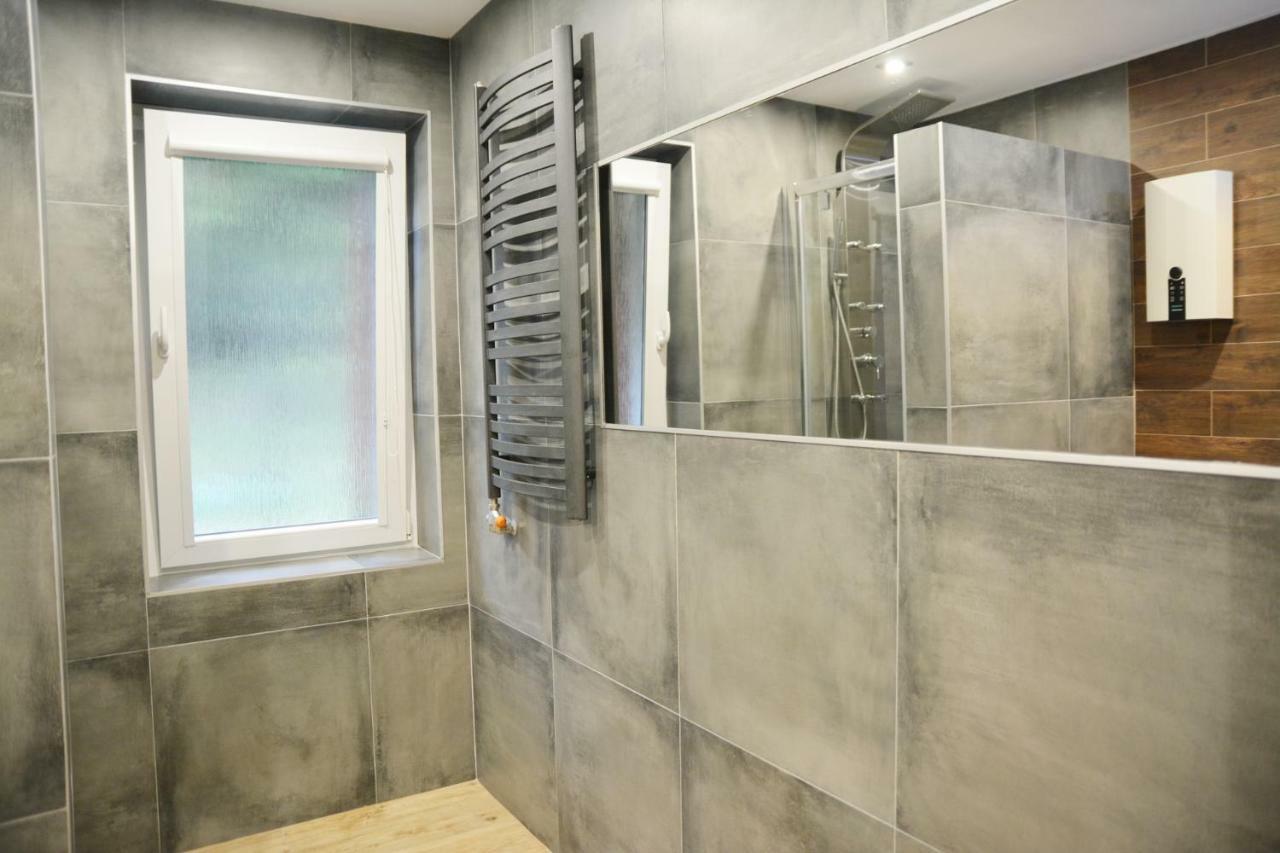 Pod Kamiennikiem Hotel Trzemesnia Luaran gambar